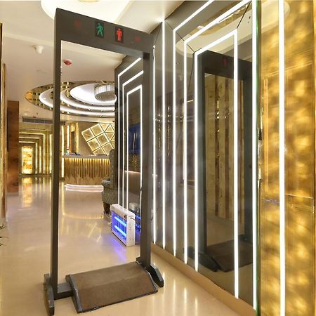 Hotel Gold Palace - 03 Mins Walk From New Delhi Railway Station Kültér fotó